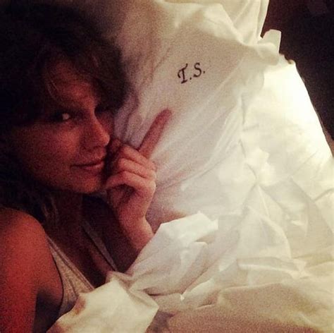 taylor swift nude leak|Taylor Swift Nude Leaked Selfie (3 Photos) .